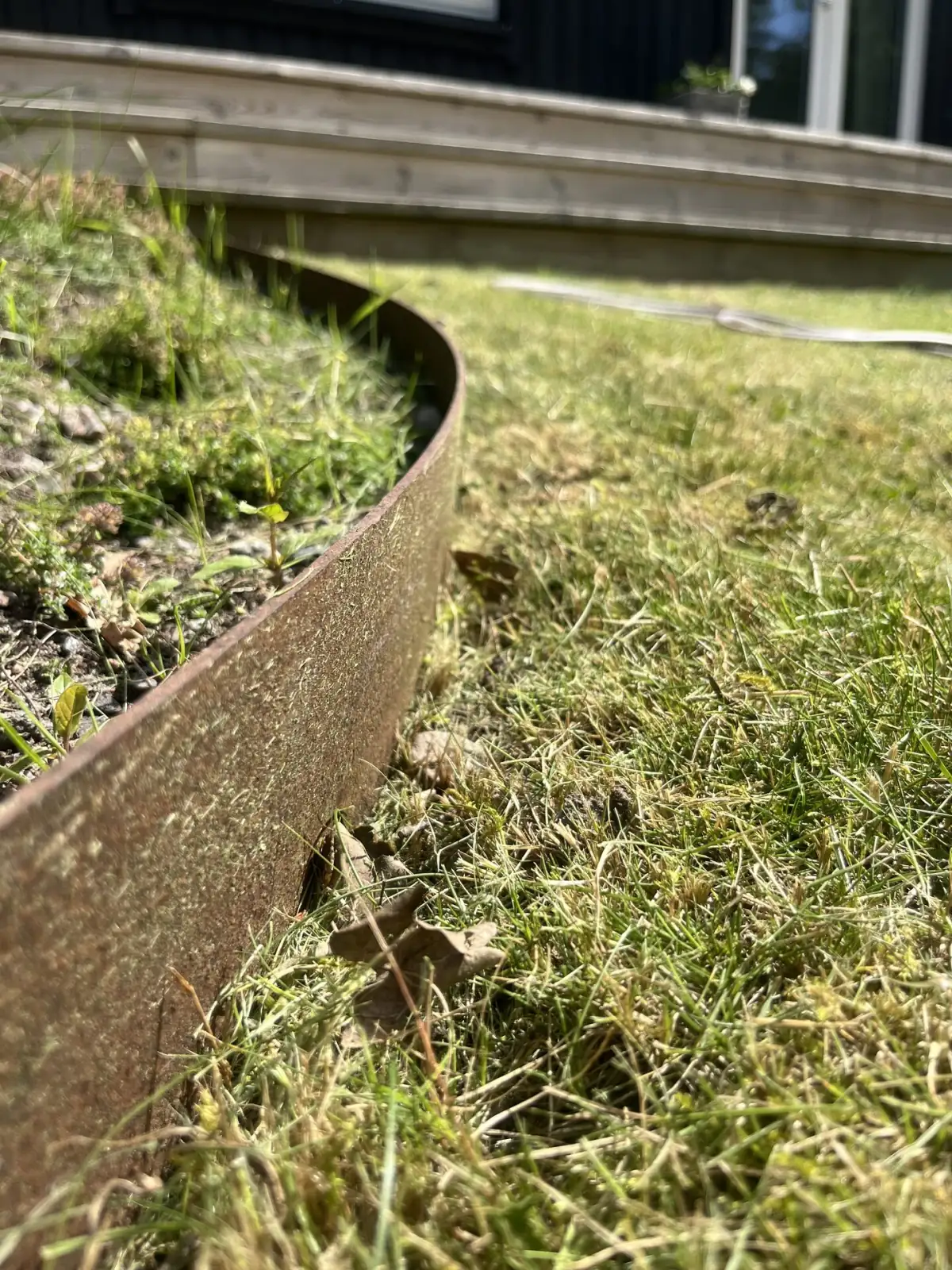 Trädgårdsskötsel på en skärgårdsnära tomt i Djurö, Värmdö